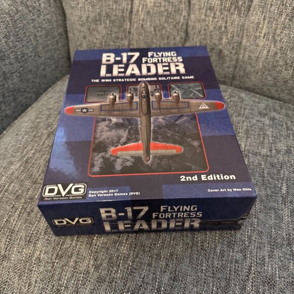 B-17 Flying Fortress Leader (open, unpunched) DVG Games & Draco Ideas - Picture 2 of 16